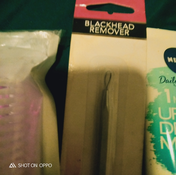 Bulk beauty-skin/suncare/ mask/👌 creams/🧼etc. All🆕MUST GO asap !;) - Picture 6 of 11